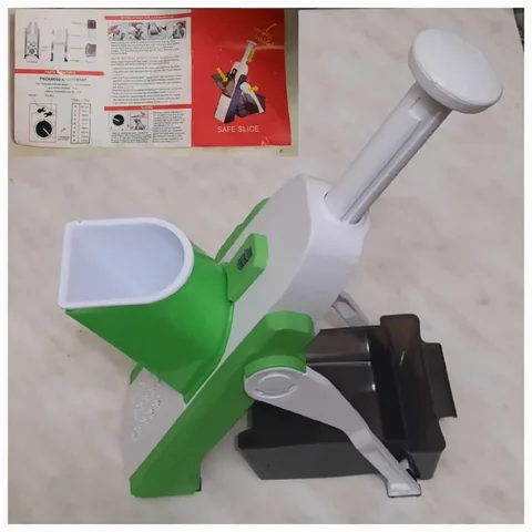 Многофункциональная ручная овощерезка новая - Кухонные принадлежности в Владивосток