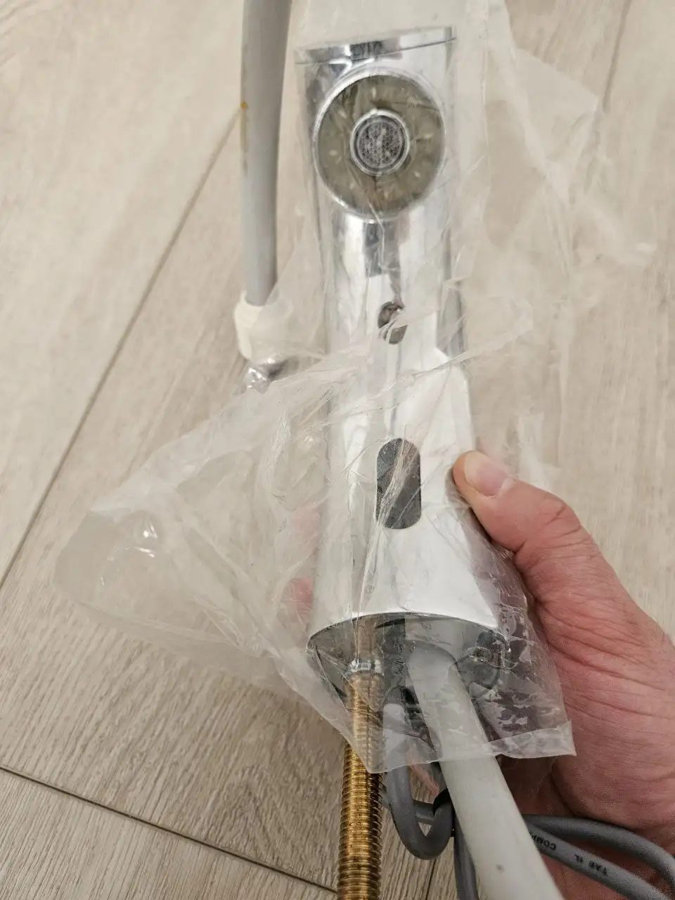 Смеситель сенсорный DAELIM FL-511E - Сантехника (Для дома и дачи) в Владивосток