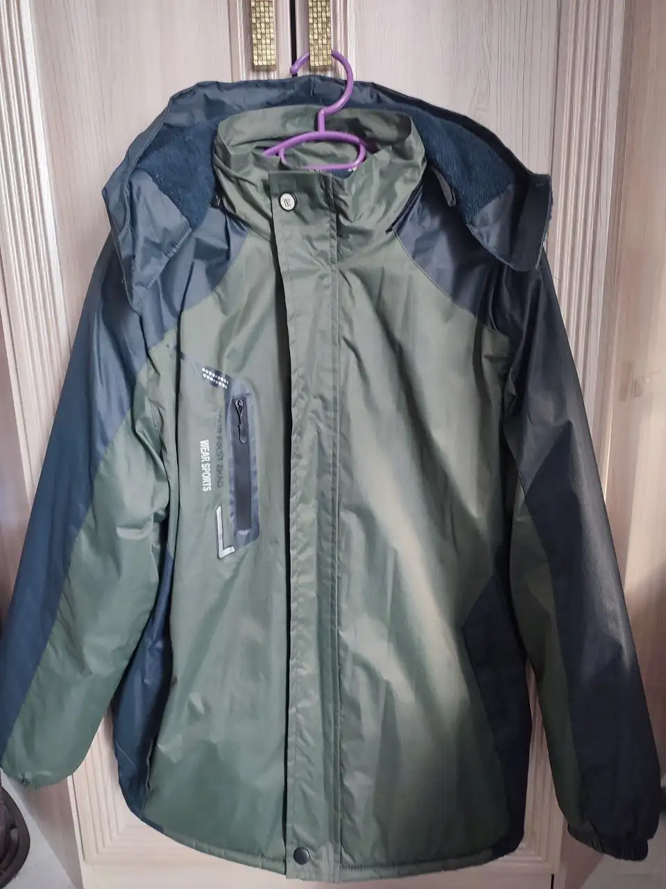 Куртка демисезонная 46-48р - Верхняя одежда (Одежда) в Владивосток