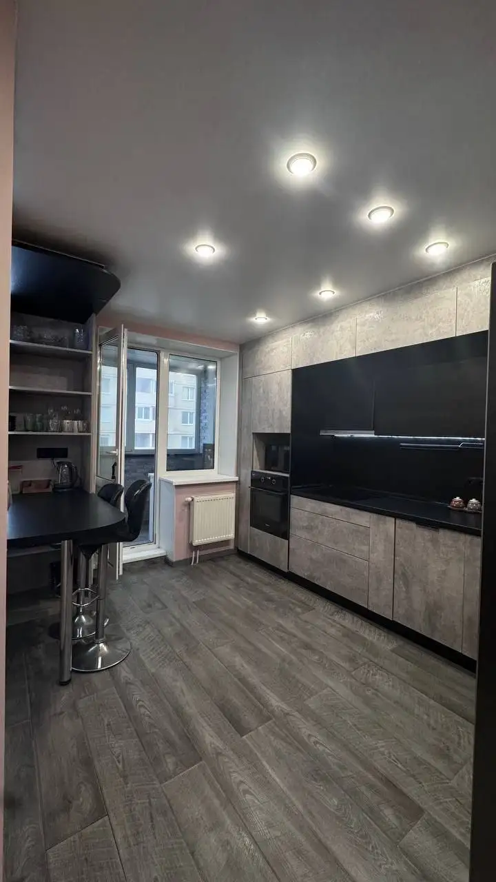 Долгосрочная аренда 3-комнатной квартиры на Зелёном бульваре 28 - Аренда квартир (Недвижимость) в Владивосток