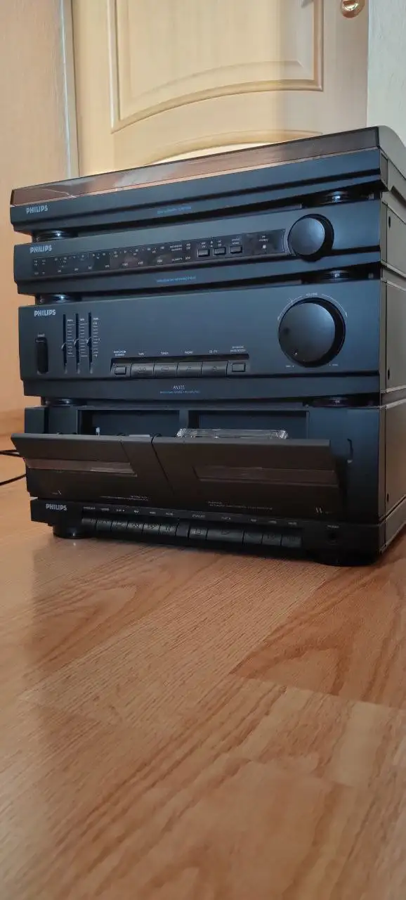 Музыкальный центр Philips AS 305/34 с проигрывателем пластинок - Аудиотехника (Электроника) в Владивосток