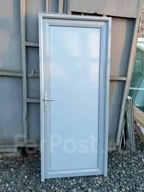 Алюминиевая дверь с матовым стеклом - Двери (Для дома и дачи) в Надеждинск