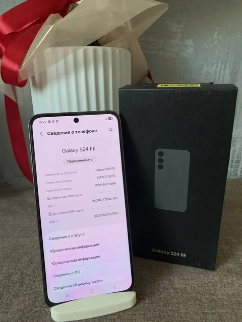 Samsung S24 FE 8/128gb на гарантии с обменом - Смартфоны и часы в Владивосток