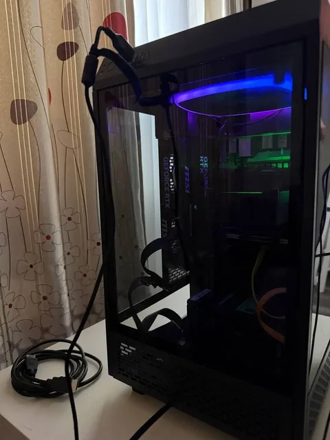 Игровой компьютер с полным комплектом - Смартфоны и часы в Владивосток