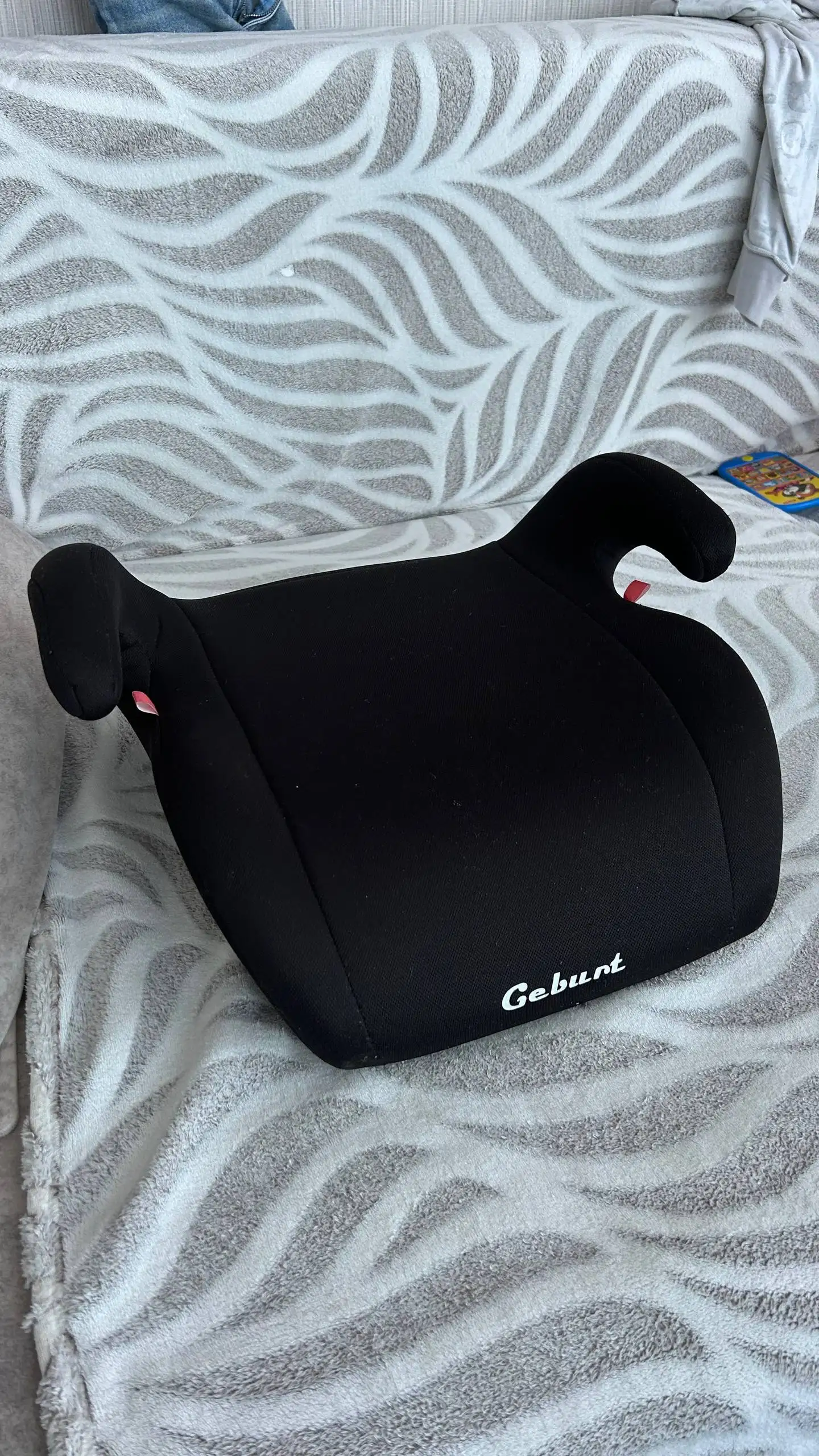 Бустер для авто как новый - Аксессуары (Авто) в Владивосток