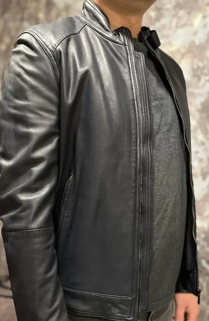 Куртка кожаная Massimo Dutti, размер 48 - Специальная одежда в Владивосток