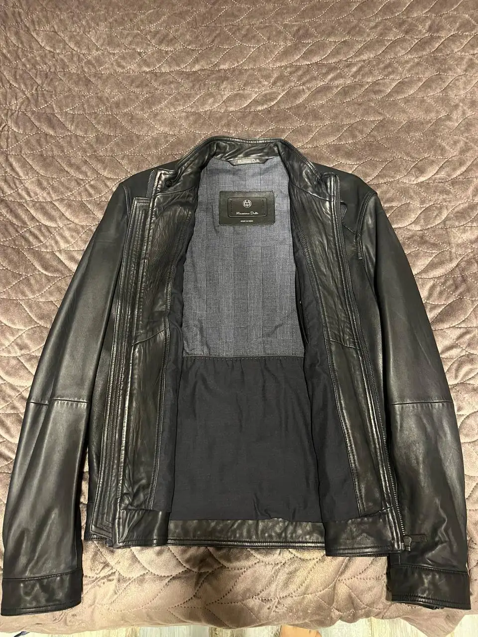 Куртка кожаная Massimo Dutti, размер 48 - Верхняя одежда (Одежда) в Владивосток