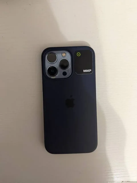 iPhone 13 Pro 256gb в отличном состоянии с заменённым аккумулятором и дисплеем - Power bank в Владивосток
