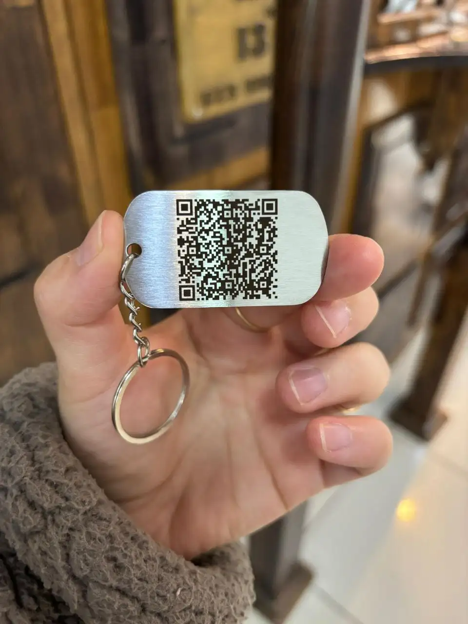 Жетоны и кулоны из ювелирной стали с гравировкой - Украшения (Хобби и отдых) в Владивосток