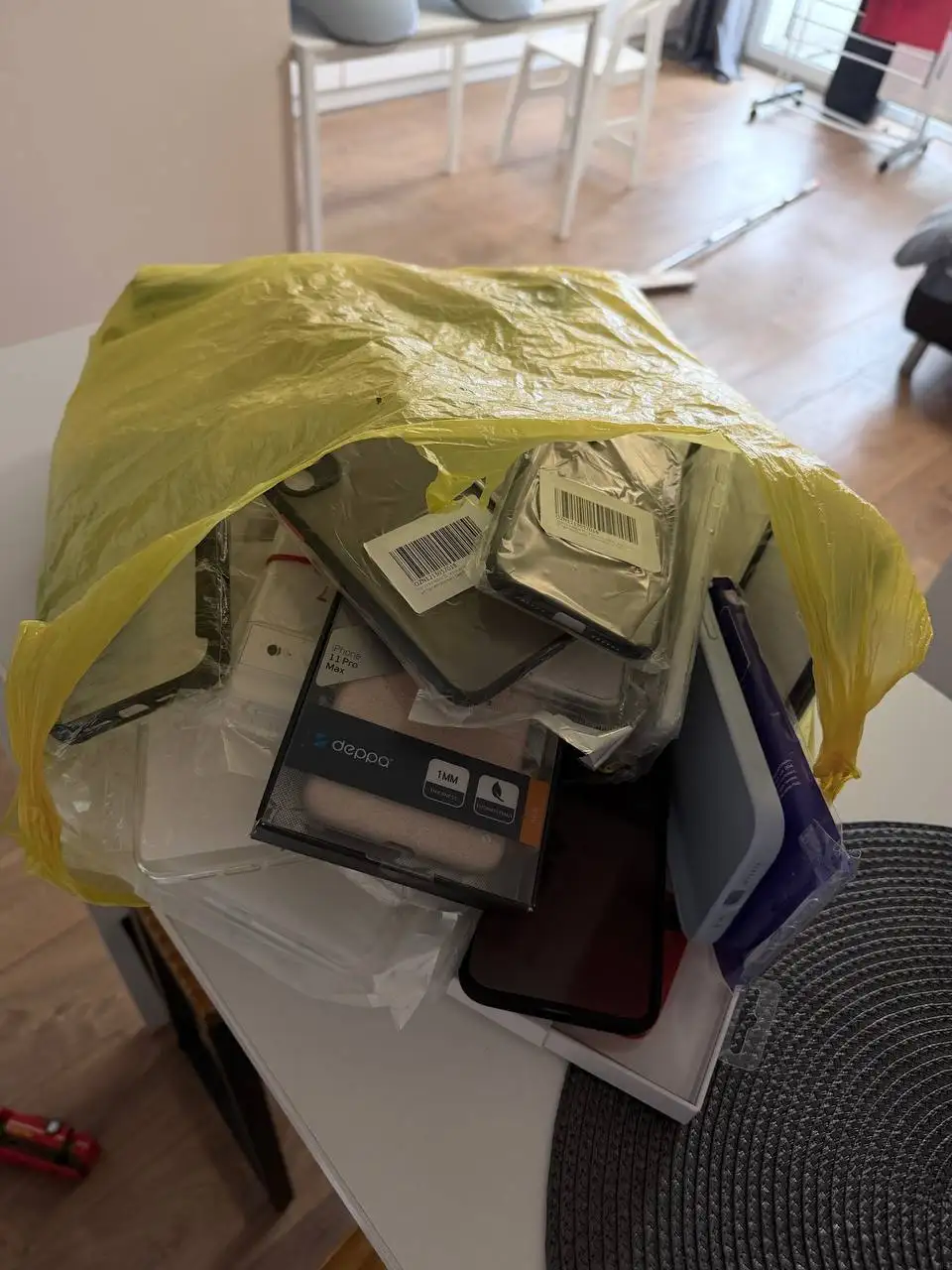 Продам пакет чехлов для айфонов и андроидов - Аксессуары для телефонов (Электроника) в Владивосток