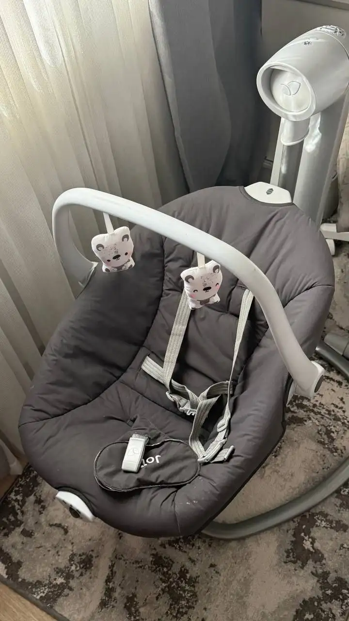 Укачивающий центр, колыбельная, вибромассаж - Барахолка в Владивосток