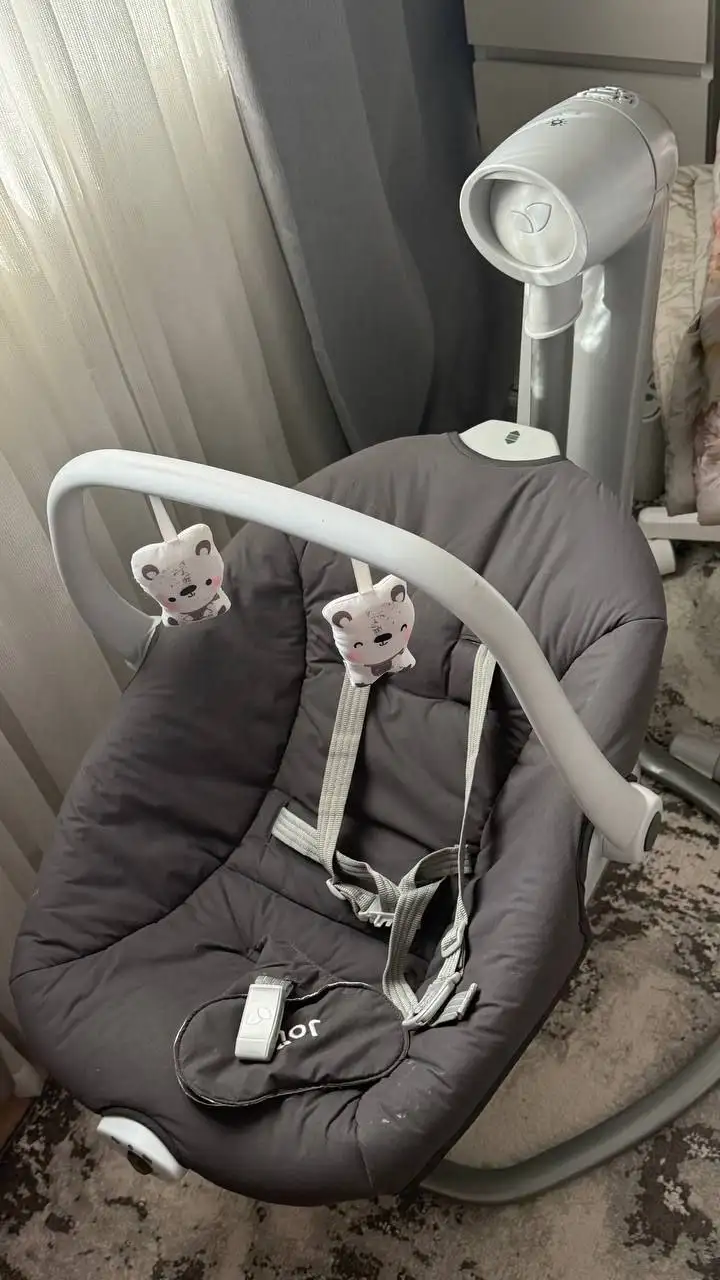 Укачивающий центр, колыбельная, вибромассаж - Барахолка в Владивосток