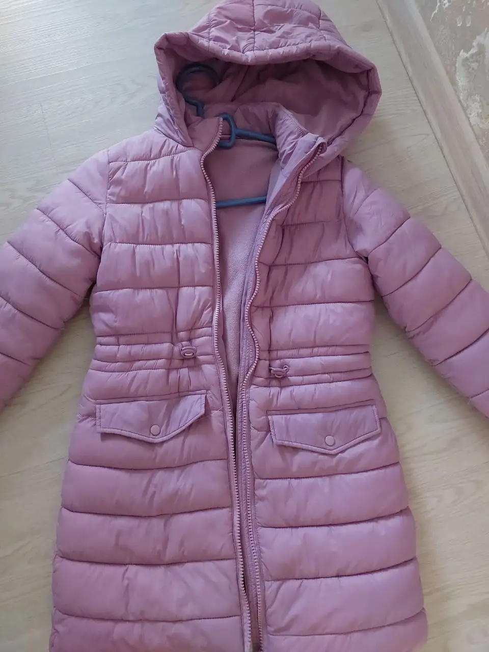 Демисезонные курточки на девочку, рост 134 - Детская одежда (Одежда) в Владивосток