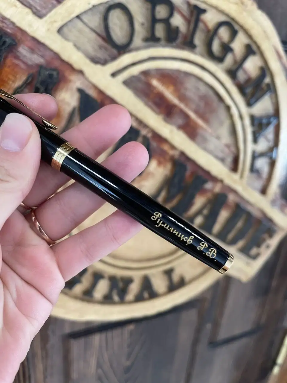 Оригинальные ручки Паркер и Пьер Кардин с гравировкой - Коллекционирование (Хобби и отдых) в Владивосток