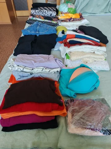 Продам вещи на девушку/женщину размер 46-48 одним лотом - Рабочая одежда и аксессуары в Владивосток