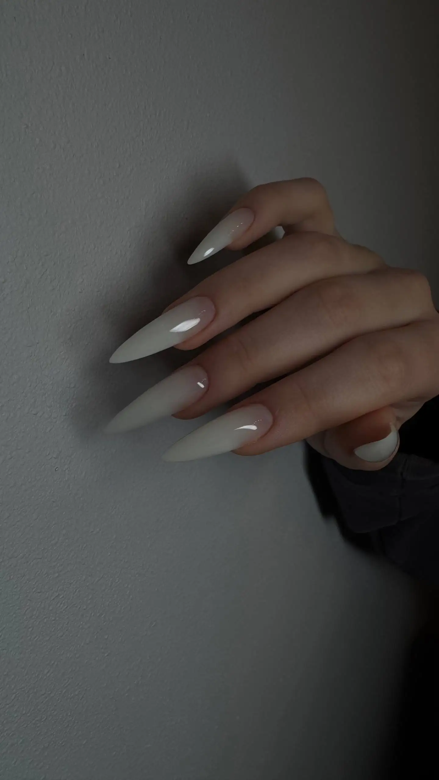 Наращивание ногтей с покрытием и дизайном - Ногтевой сервис (Красота и здоровье) в Владивосток