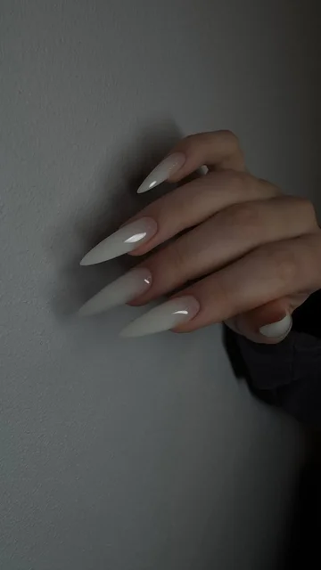 Наращивание ногтей с покрытием и дизайном - Ногтевой сервис в Владивосток