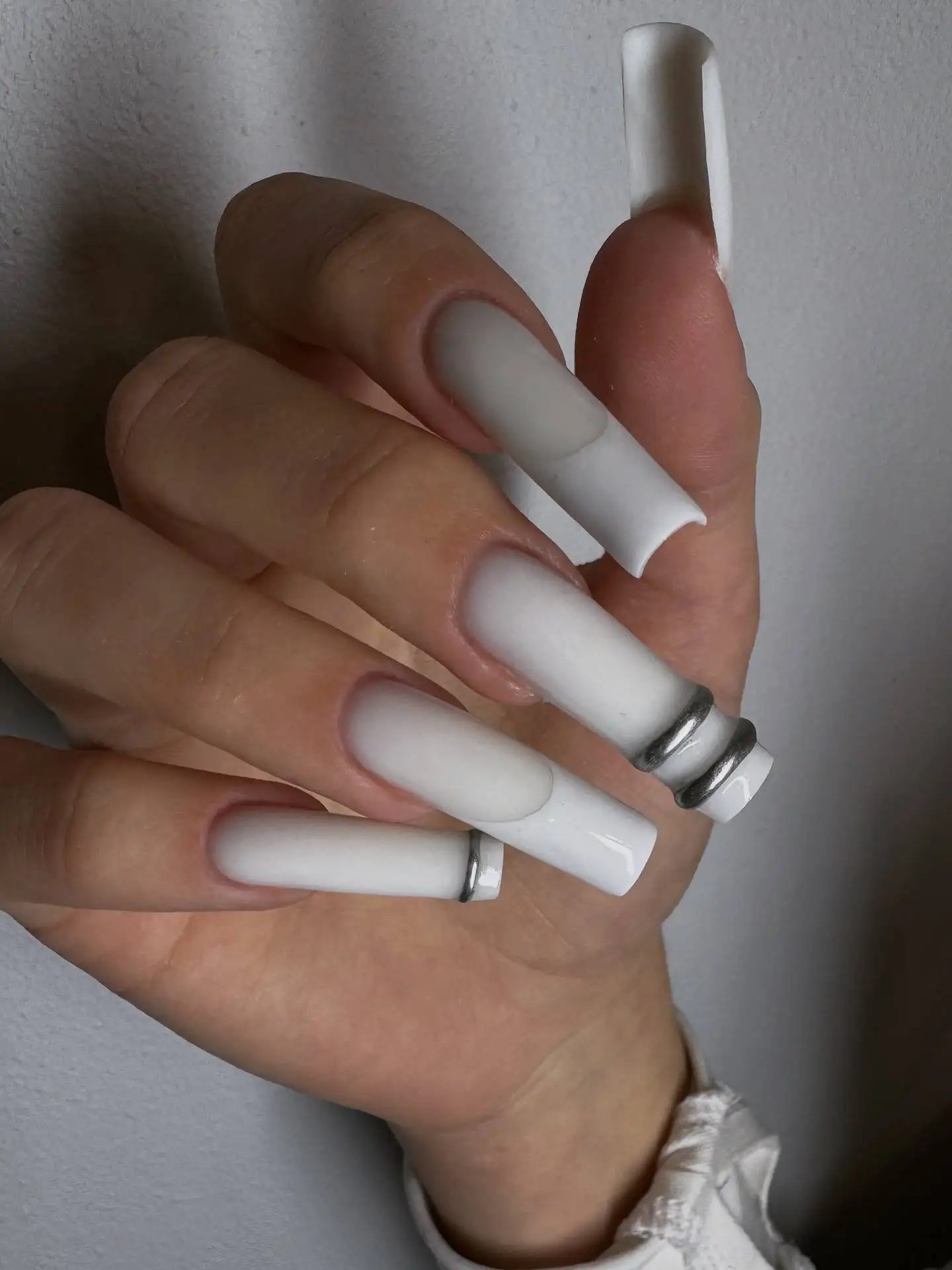 Наращивание ногтей с покрытием и дизайном - Ногтевой сервис (Красота и здоровье) в Владивосток