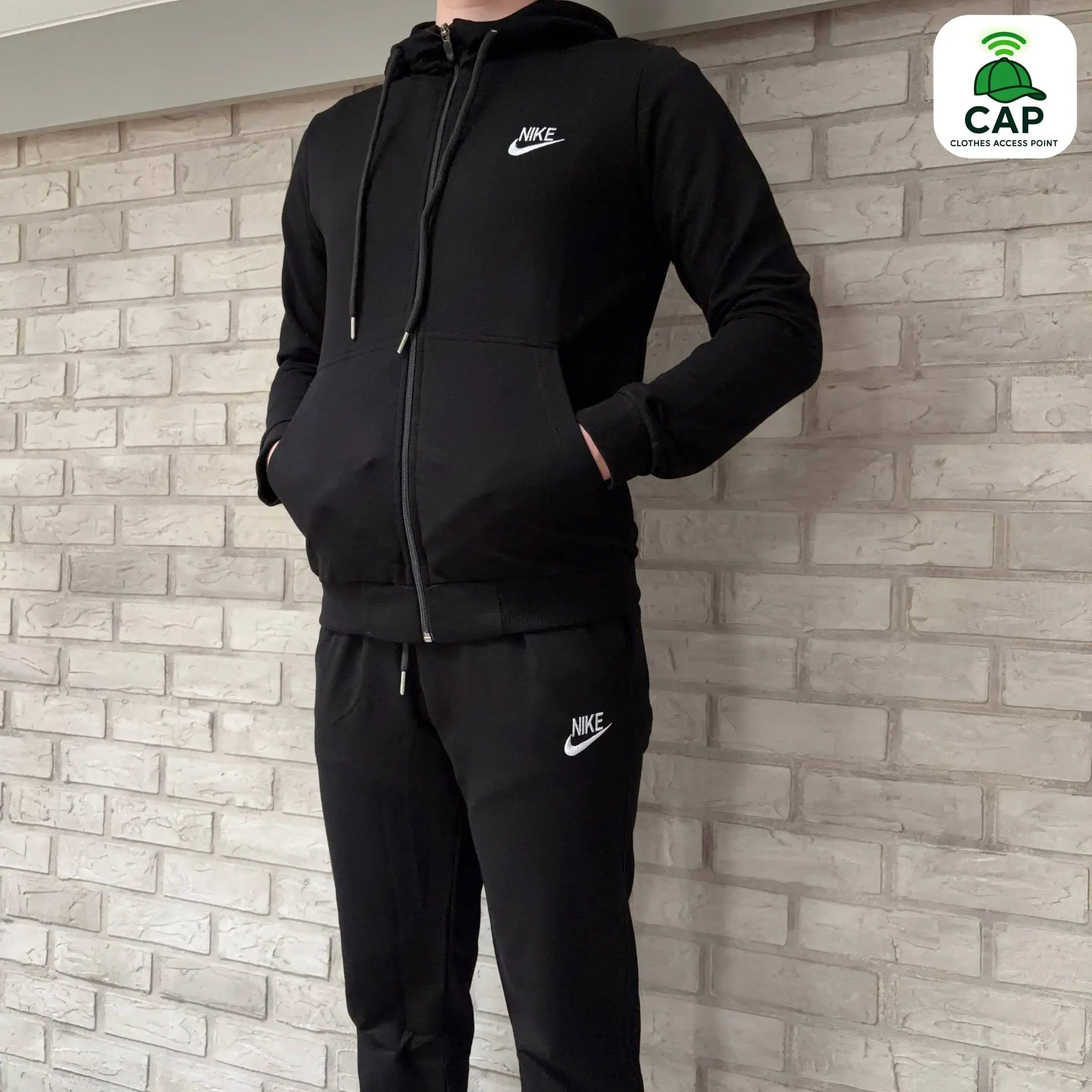 Спортивный костюм Nike черный на замке - Спортивная одежда (Одежда) в Владивосток