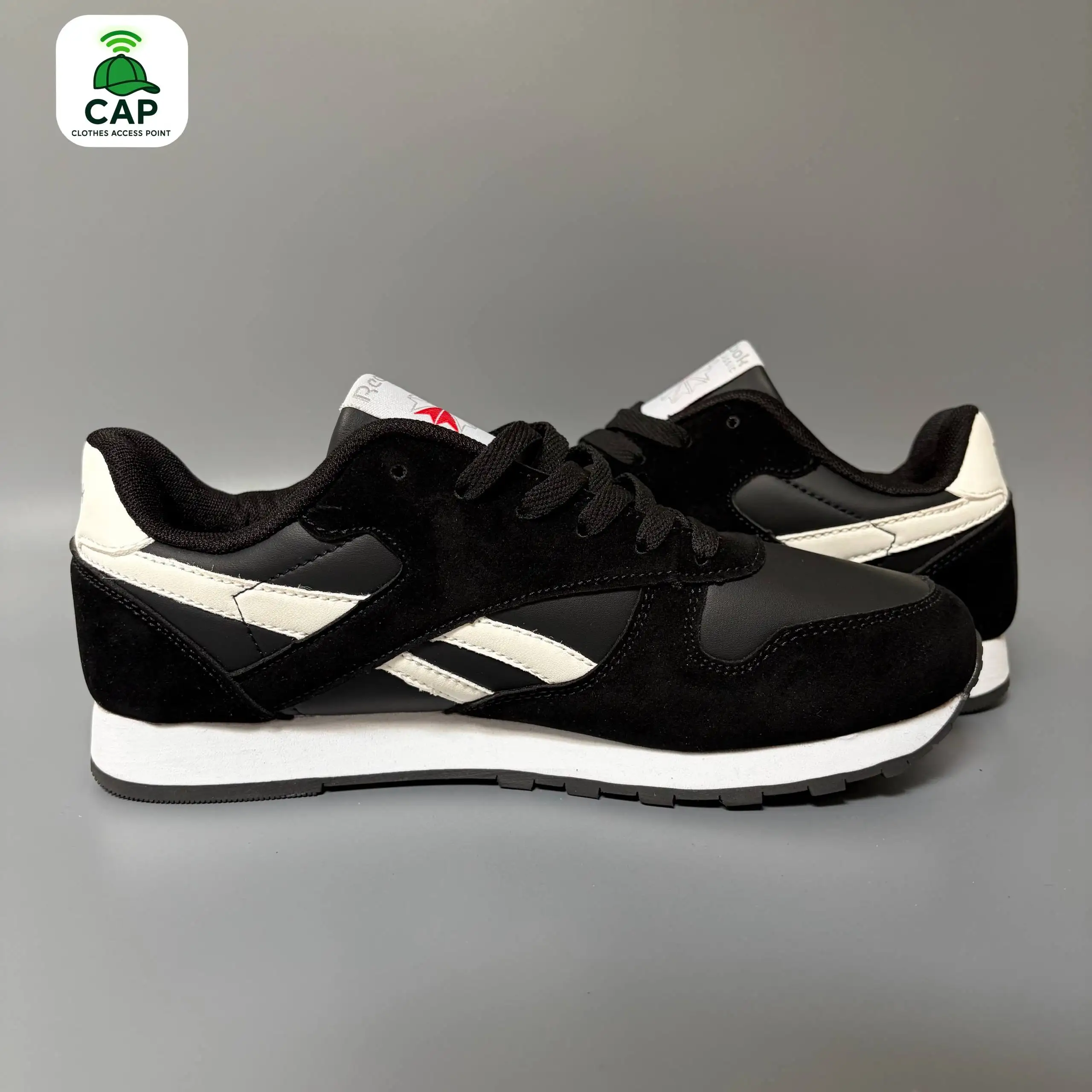 Кроссовки Reebok Classic чёрно-белые - Обувь (Одежда) в Владивосток