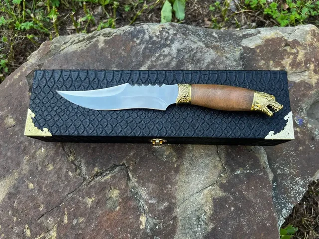 Нож ХИЩНИК из стали 65х13 с рукоятью из ореха - Карты и навигация в Владивосток