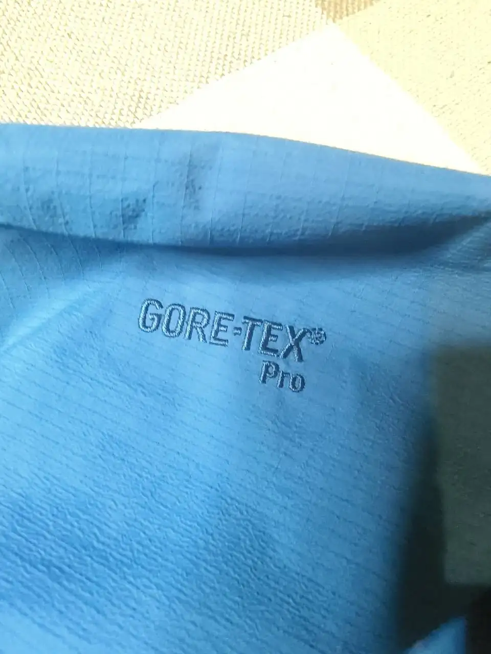 Arcteryx BETA AR ветровка размер M - Верхняя одежда (Одежда) в Владивосток