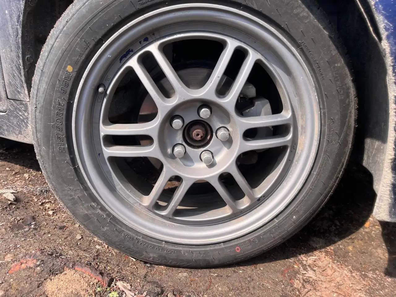 Продам литье вместе с резиной - Запчасти в Владивосток