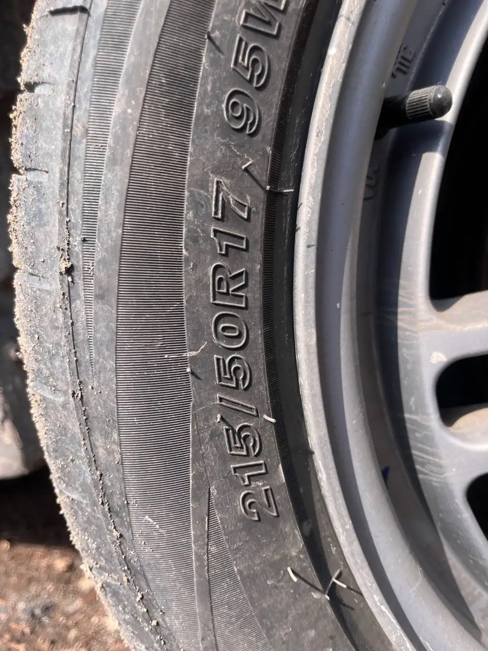 Продам литье вместе с резиной - Запчасти в Владивосток