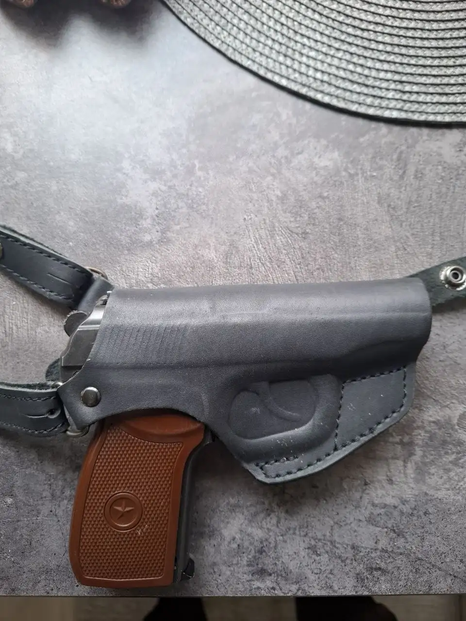 Пневматический пистолет с комплектом - Пневматическое оружие (Хобби и отдых) в Владивосток