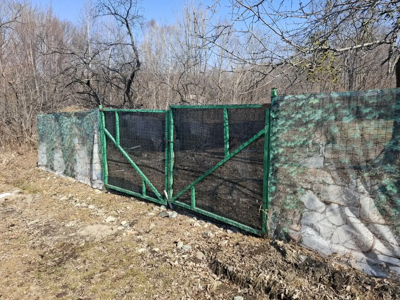 Продам ухоженный участок 6 соток с туалетом и вагончиком - Земельные участки (Недвижимость) в Владивосток