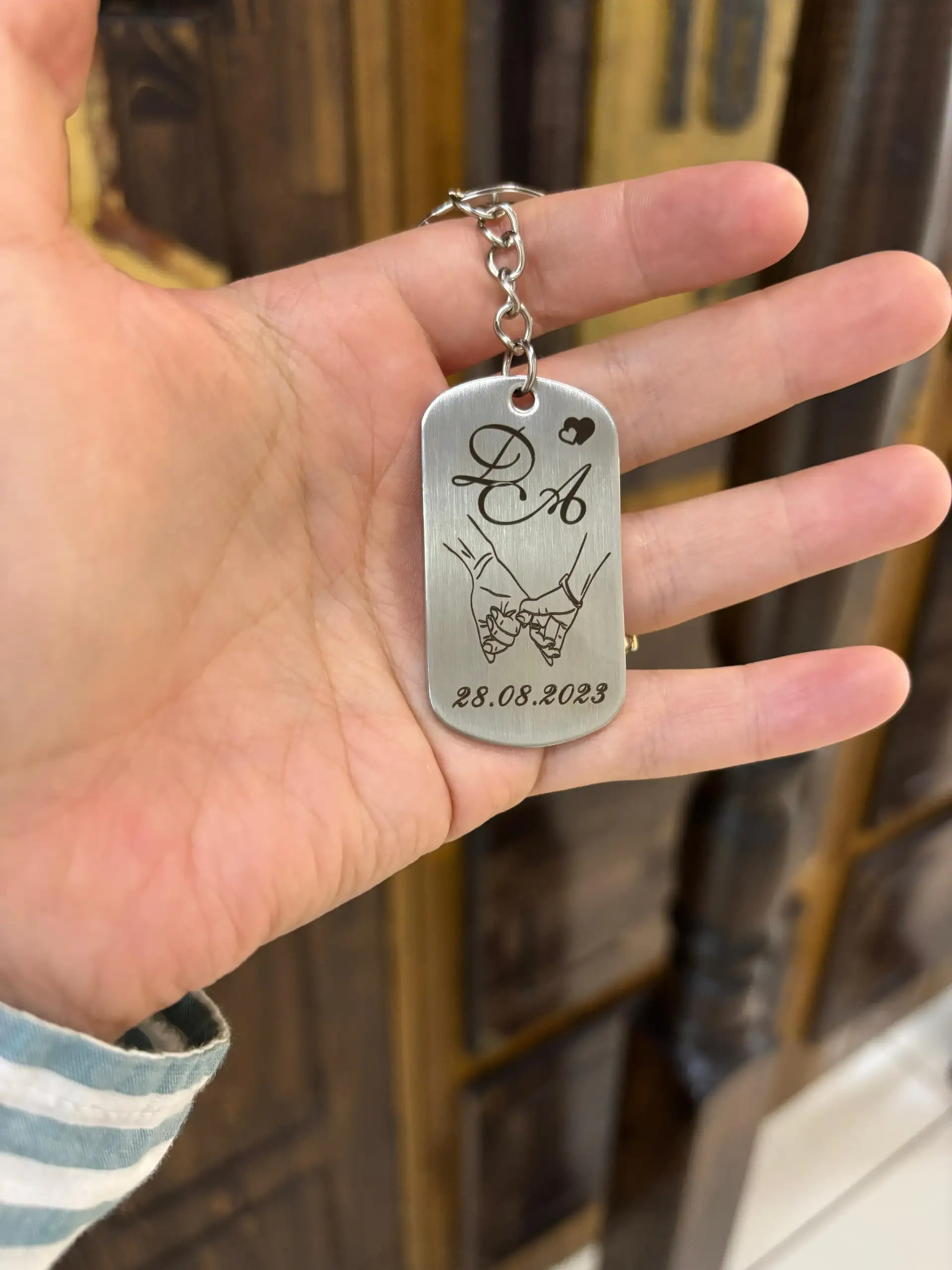 Жетоны из ювелирной стали с гравировкой - Сувениры и подарки (Хобби и отдых) в Владивосток