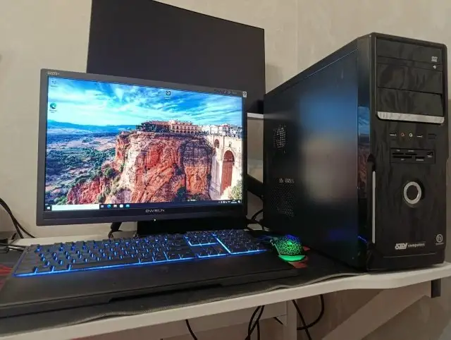 Продается персональный компьютер с монитором и комплектующими - Компьютеры и комплектующие (Электроника) в Владивосток