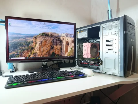 Персональный компьютер с монитором и комплектующими - частное объявление в Владивосток