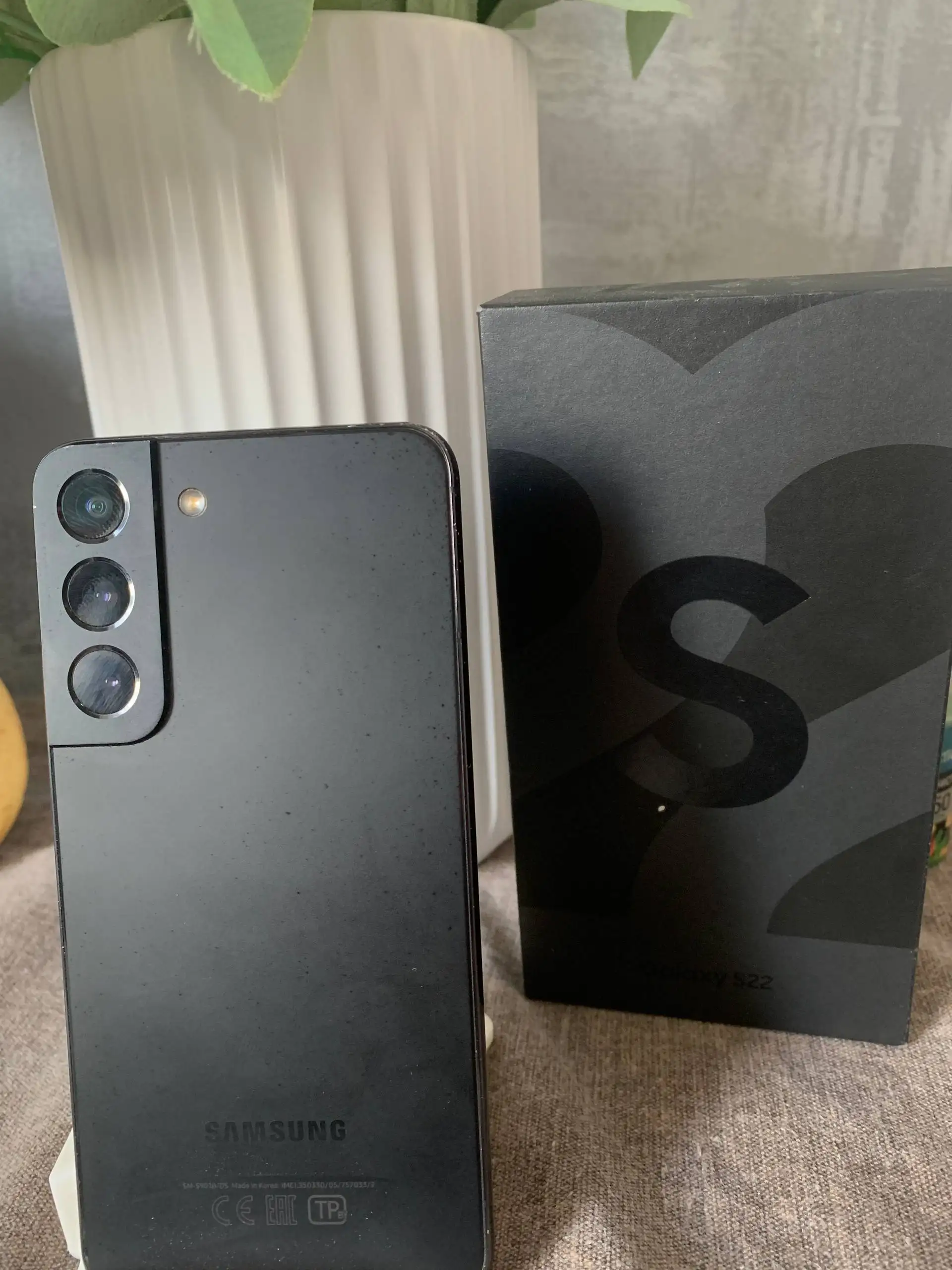 Samsung S22 8/128gb в хорошем состоянии - Смартфоны (Электроника) в Владивосток