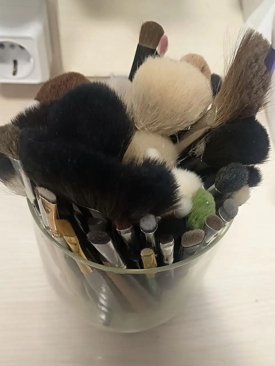 Кисти для макияжа со стеклянной вазой - Кисти для макияжа (Красота и здоровье) в Владивосток