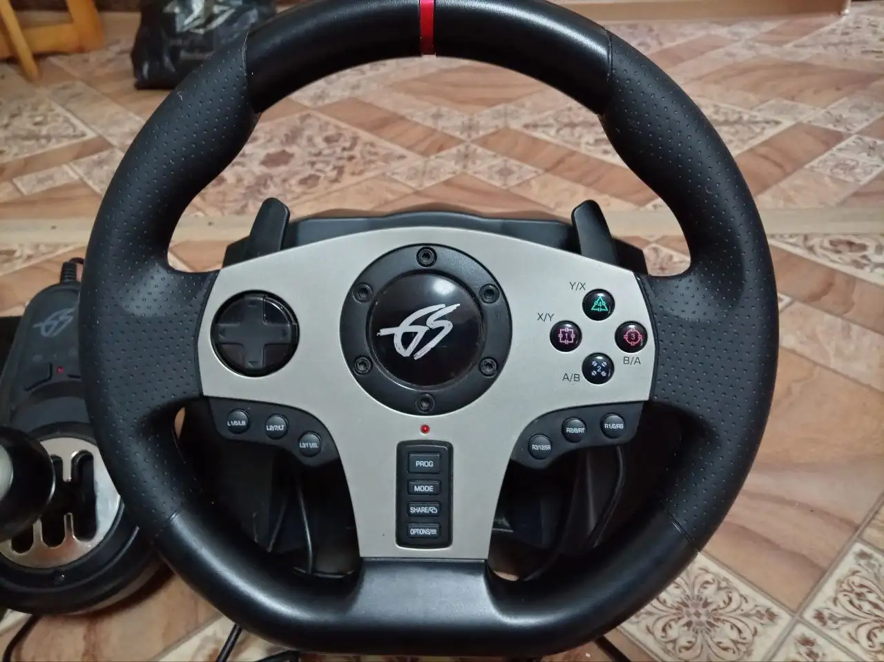 Продам игровой руль для ПК - Компьютерные аксессуары (Электроника) в Владивосток