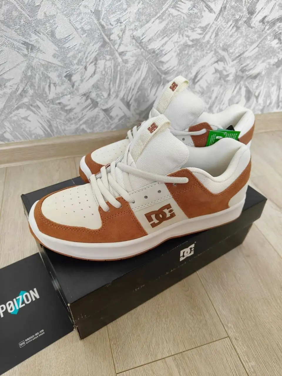 Кроссовки DC shoes оригинал с Poizon размер 43 EU - Обувь (Одежда) в Владивосток