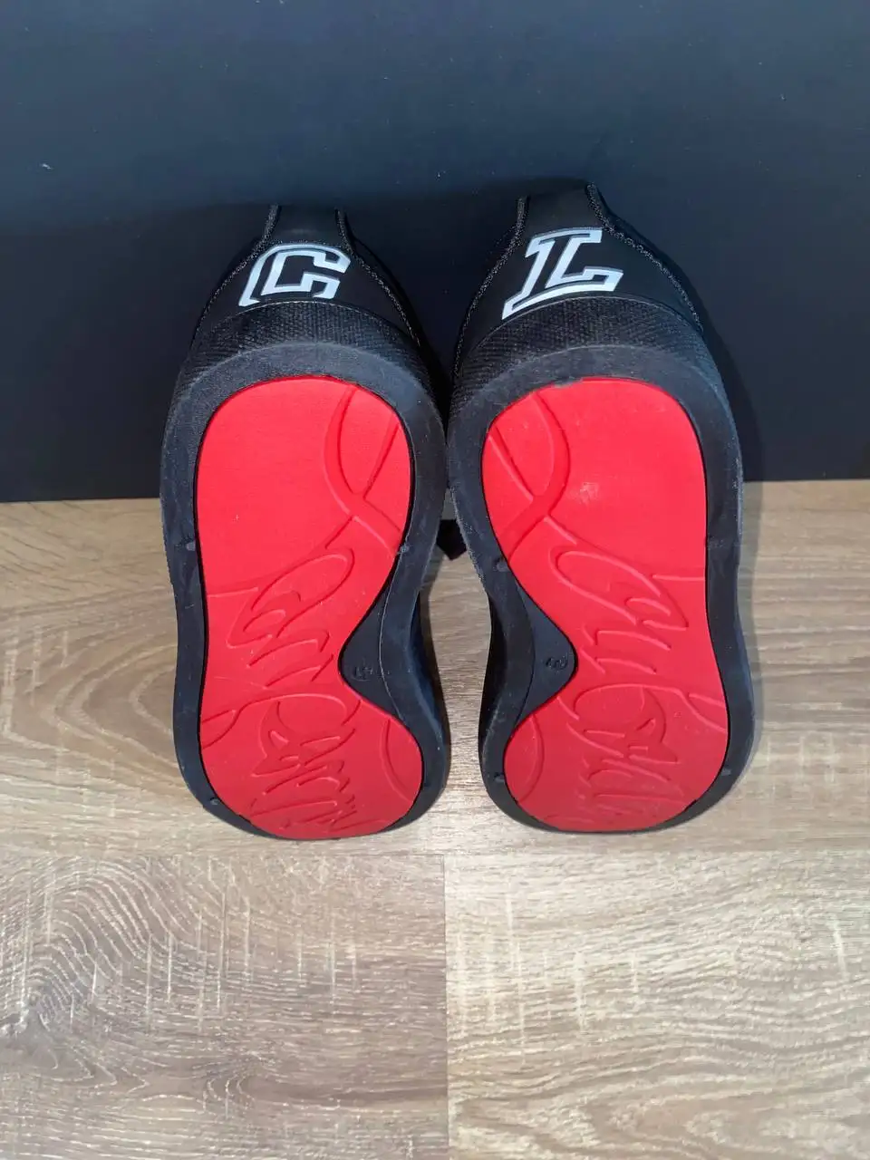 Продам 6 пар кед Cristian Louboutin - Обувь (Одежда) в Владивосток