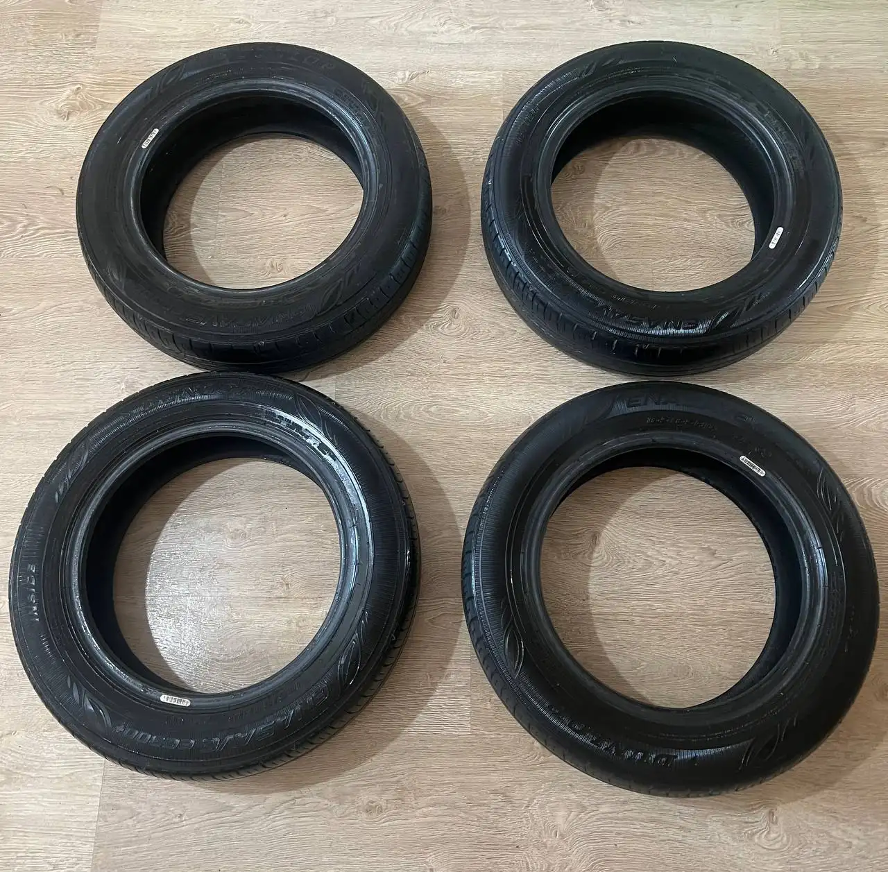 Продажа комплекта дисков с зимней и летней резиной, 165/65 R14 - Шины и диски (Авто) в Владивосток