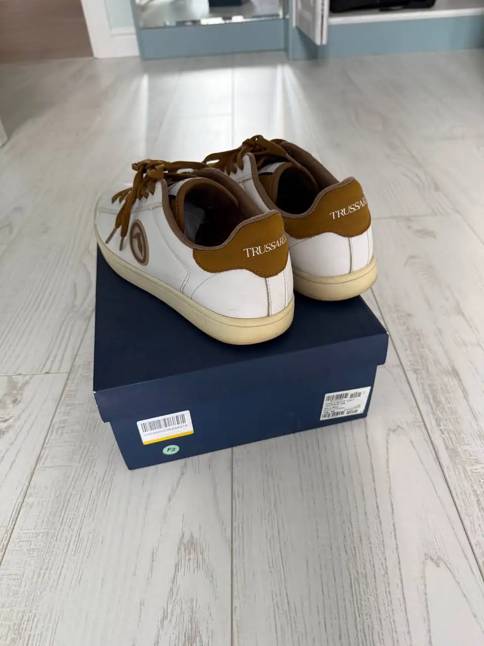 Продам кеды Trussardi и Tommy Hilfiger - Обувь (Одежда) в Владивосток