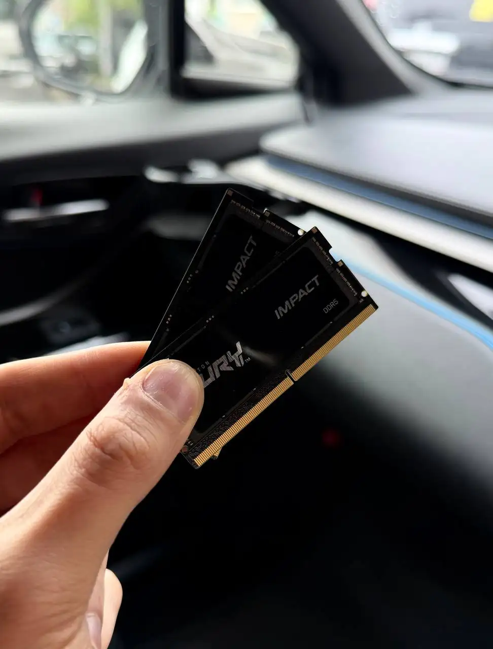 Продажа памяти и SSD - Комплектующие и периферия (Электроника) в Владивосток