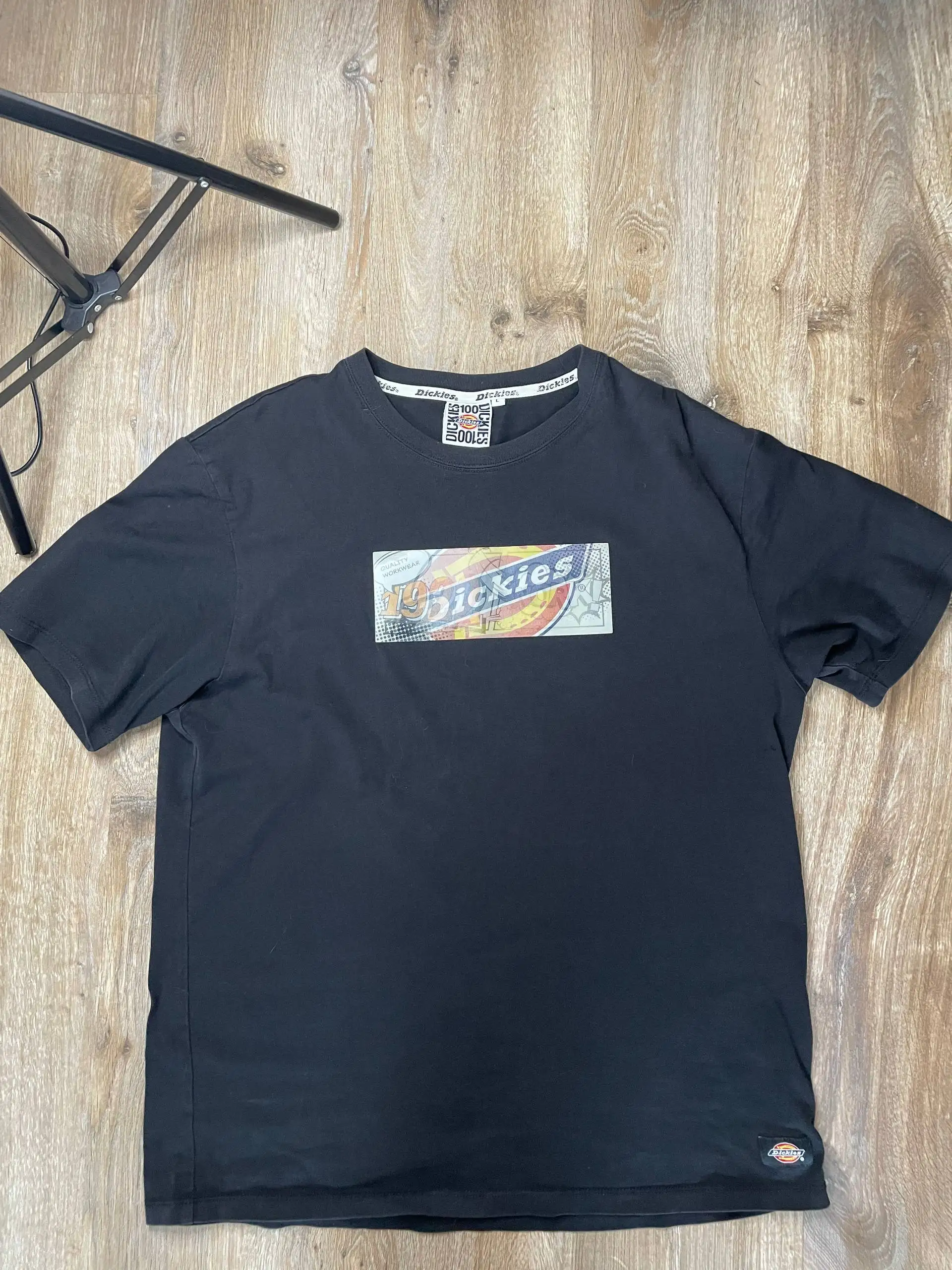 Футболка Dickies размер L - Футболки (Одежда) в Владивосток