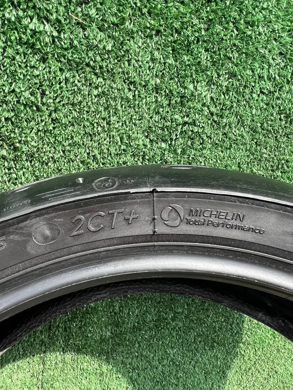 Michelin Road 5 задняя шина 180/55/17 - Шины (Авто) в Владивосток
