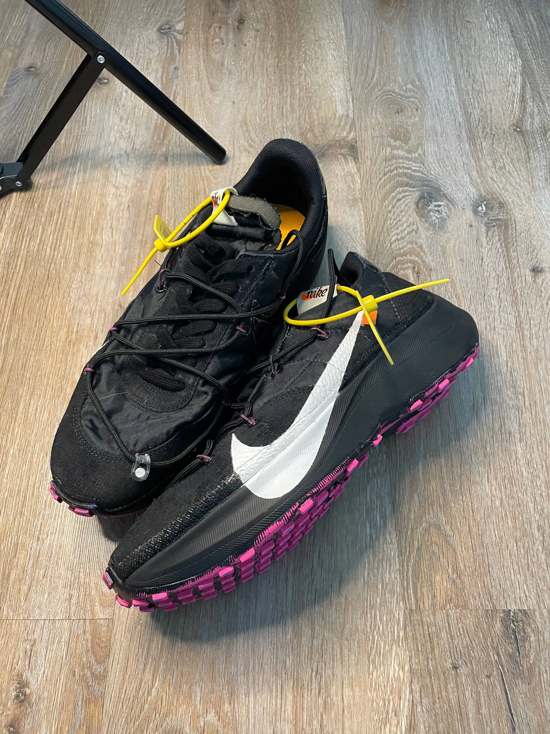 Кроссовки Nike x Off-White. Размер 44 - Обувь (Одежда) в Владивосток