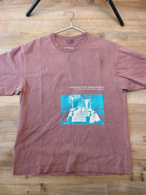 Футболки CAV Empt в отличном состоянии - Шорты в Владивосток