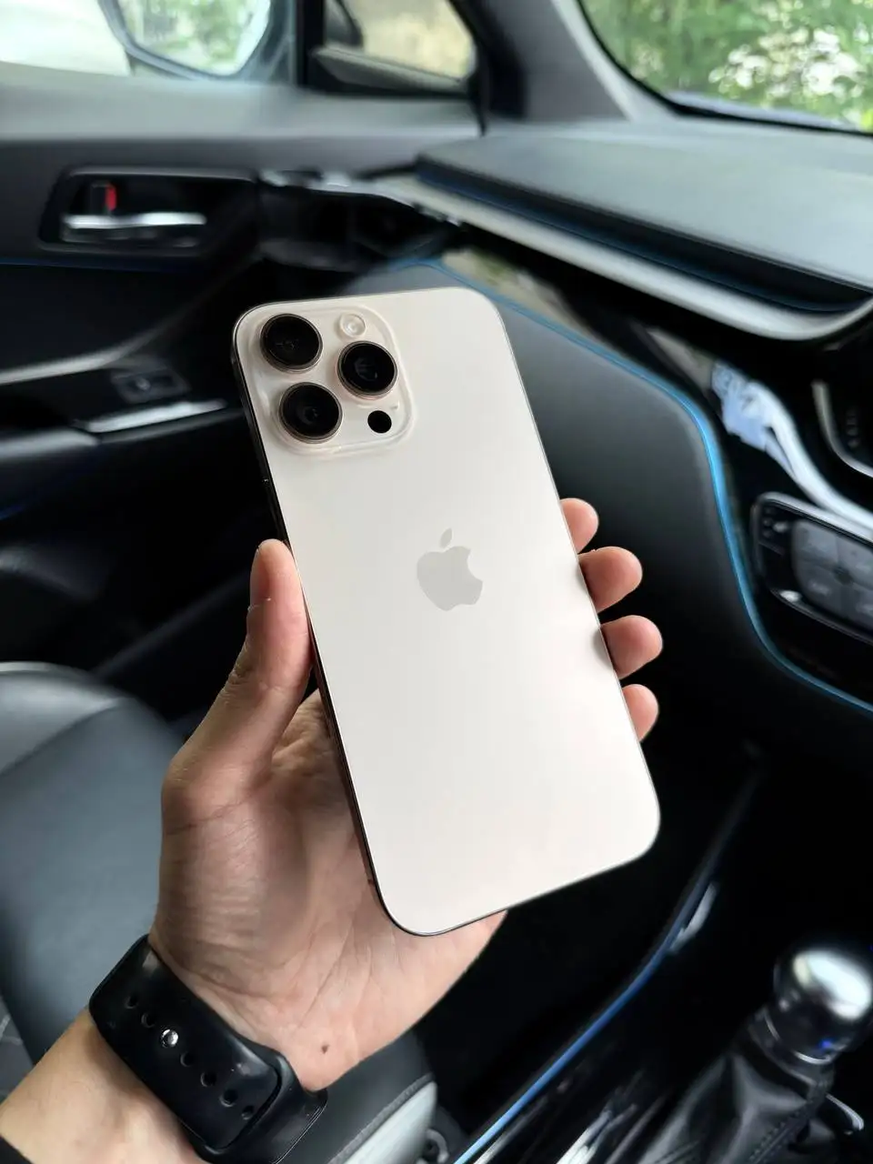 iPhone 16 Pro Max и Apple Watch Ultra 2 - Электроника в Владивосток