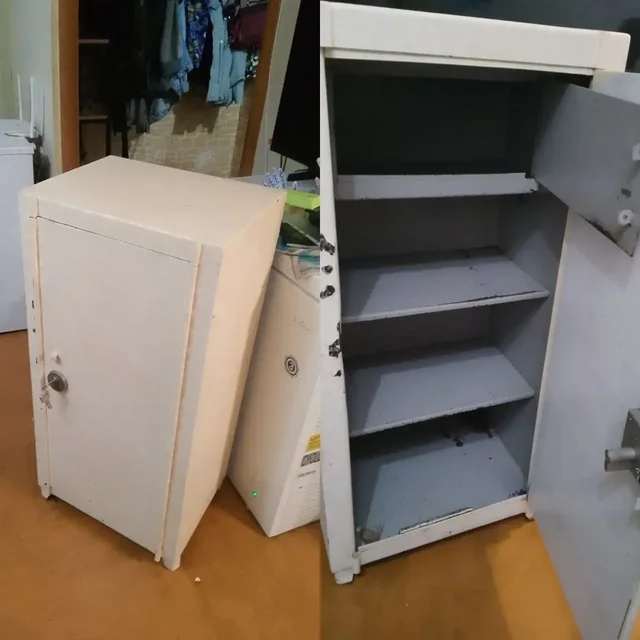 Продам тяжелый железный сейф - Диваны и кресла в Владивосток