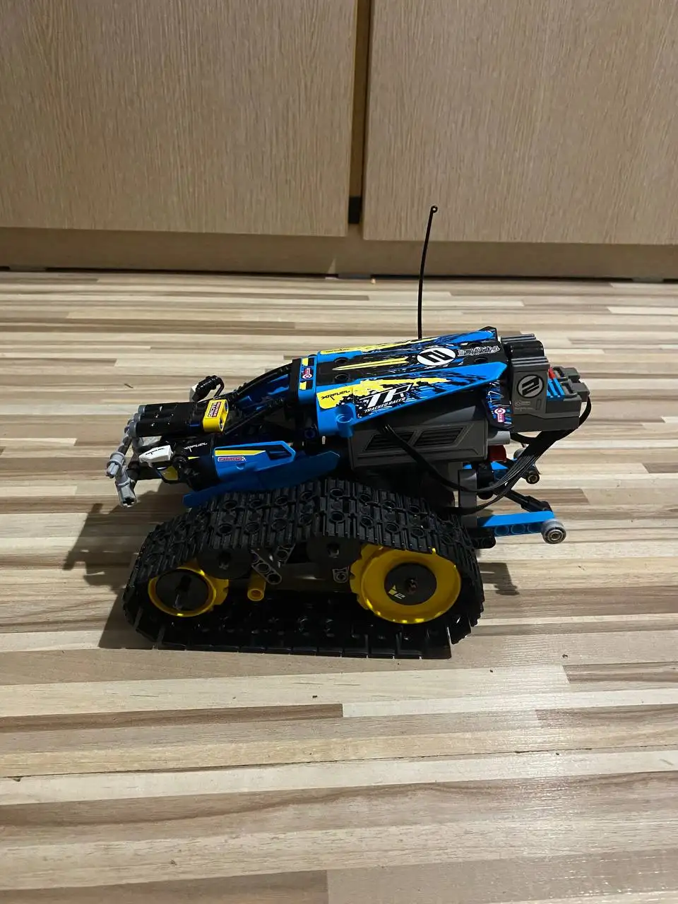 LEGO Technic 42095 вездеход с пультом управления - Игрушки - Конструкторы (Хобби и отдых) в Владивосток