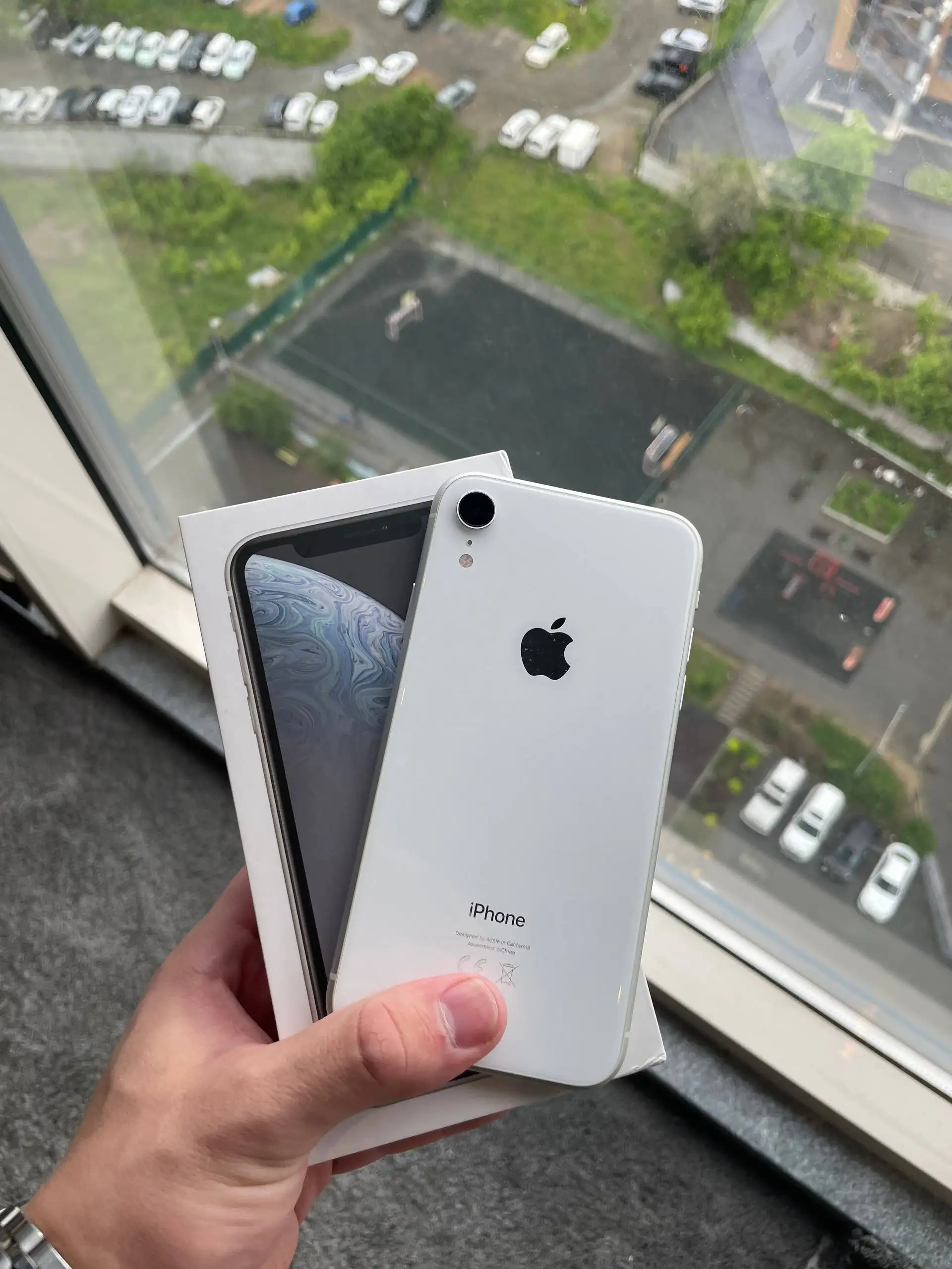 iPhone XR 64GB - Смартфоны (Электроника) в Владивосток
