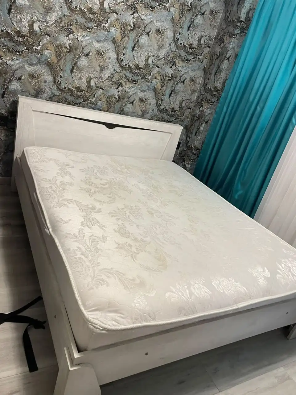 Кровать с матрасом 180x200 - null (Для дома и дачи) в Владивосток